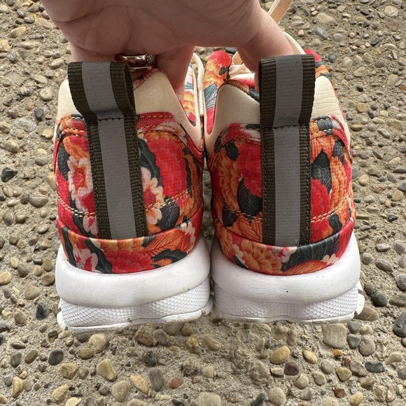 Fila Disruptor 2 Women’s Floral Textile Chunky Sneakers Size 7‎ Red Pattern - Picture 7 of 13